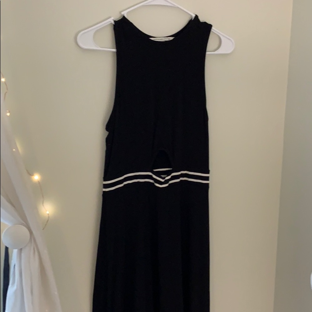 Sleeveless Black keyhole skater dress